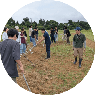 学生と一緒に活動